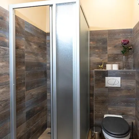 Jungle With 2 Bathrooms Budapest