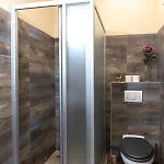 Jungle With 2 Bathrooms Будапешт